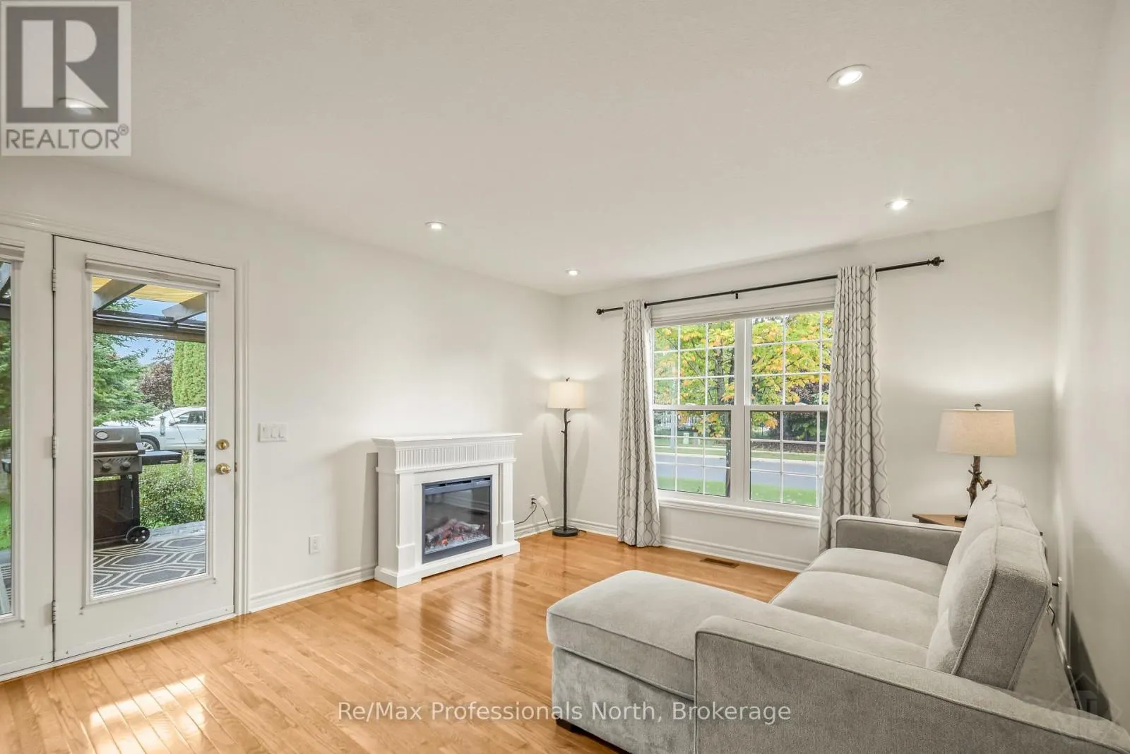 2 INVERARAY COURT