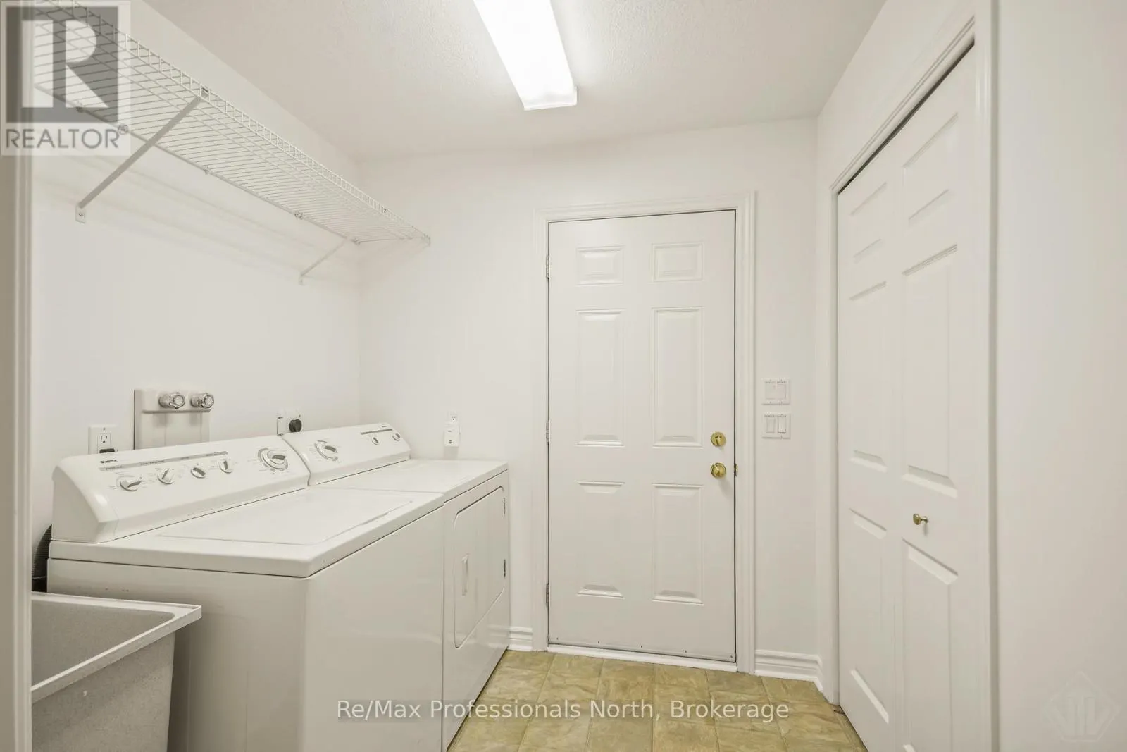 2 INVERARAY COURT