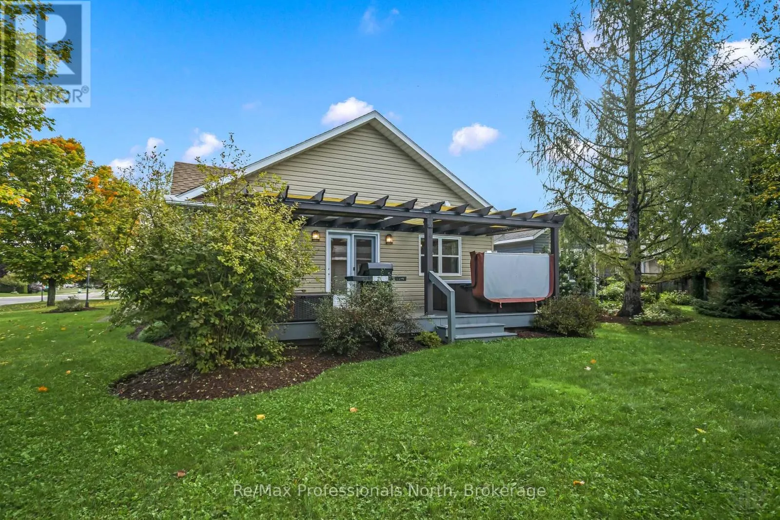 2 INVERARAY COURT