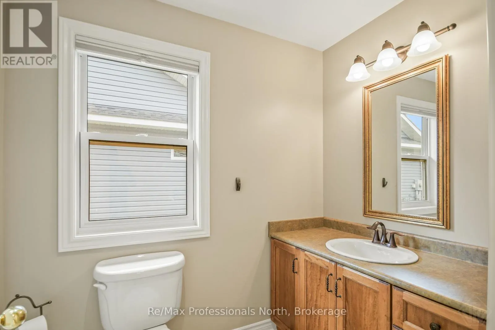 2 INVERARAY COURT
