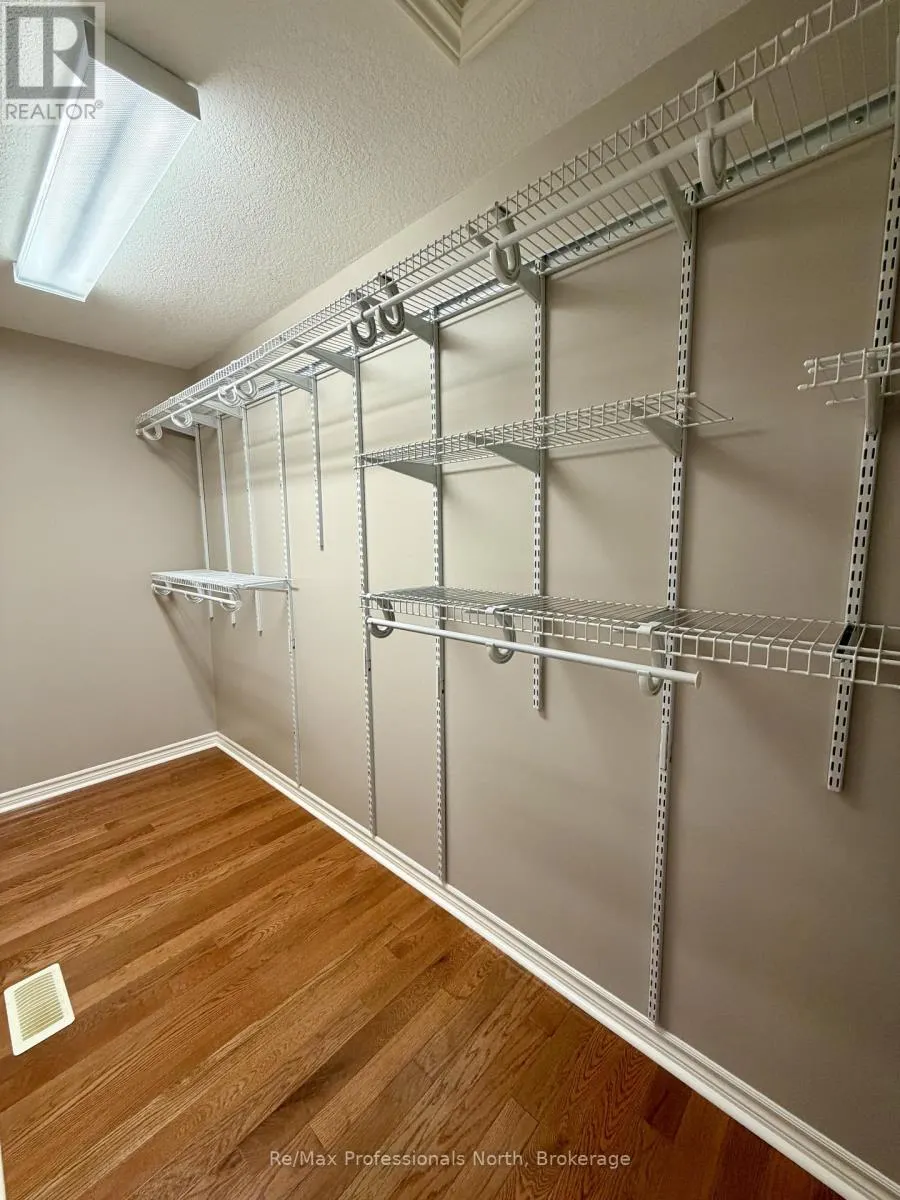 2 INVERARAY COURT