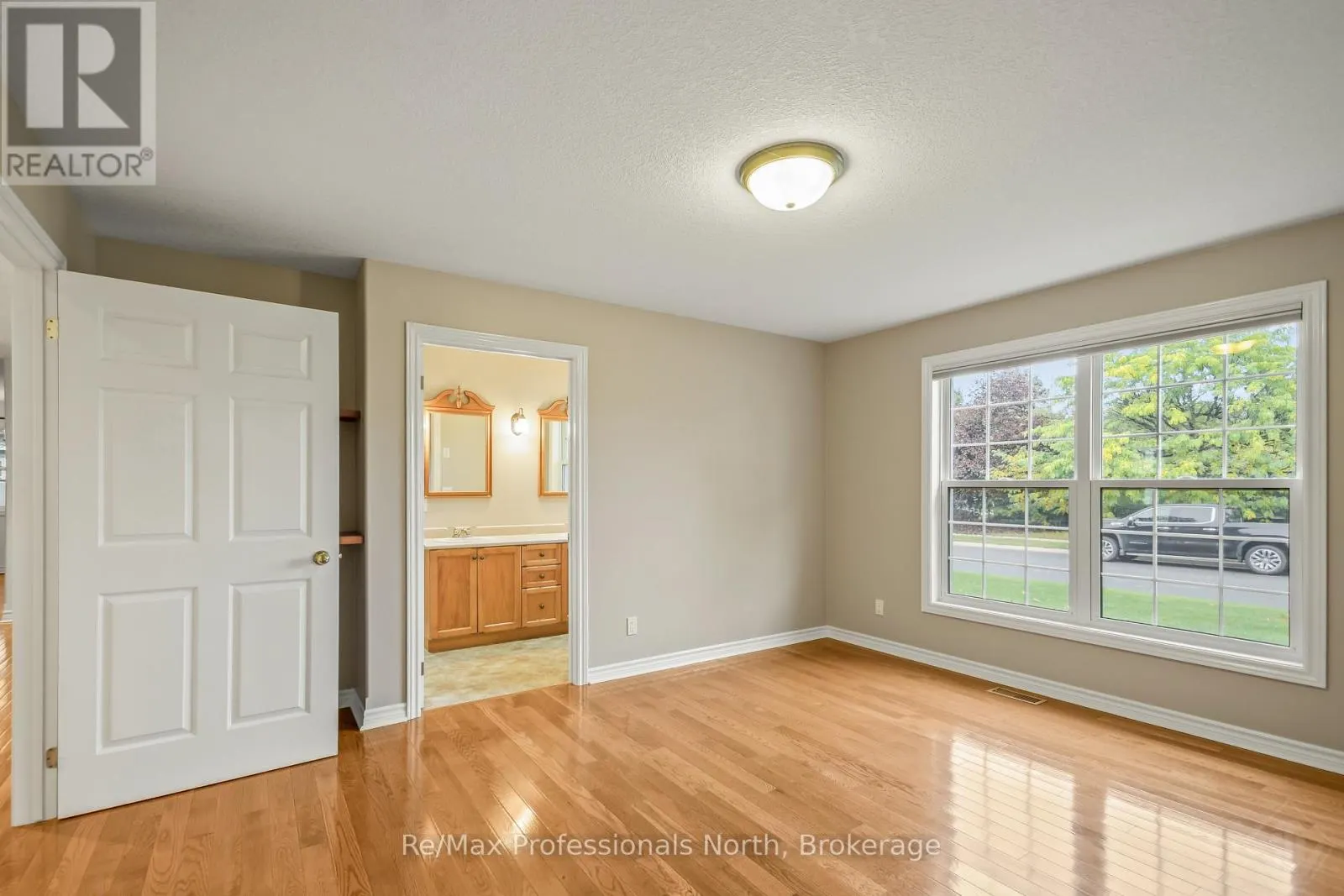 2 INVERARAY COURT
