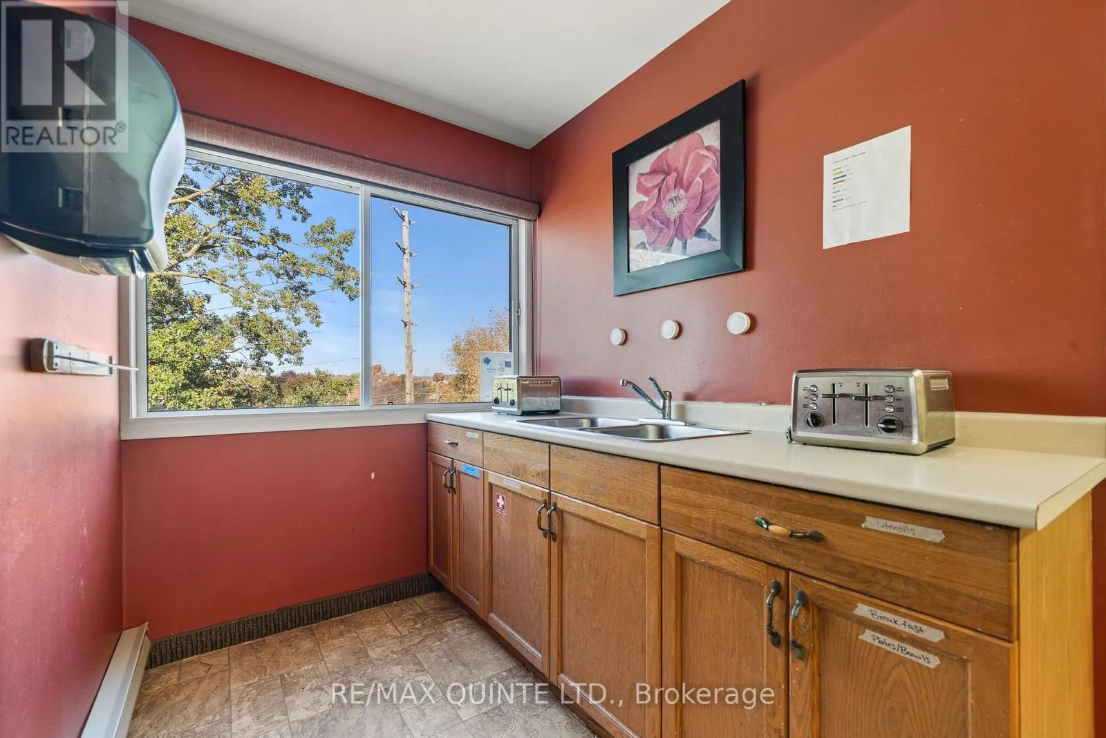 72 ORCHARD DRIVE