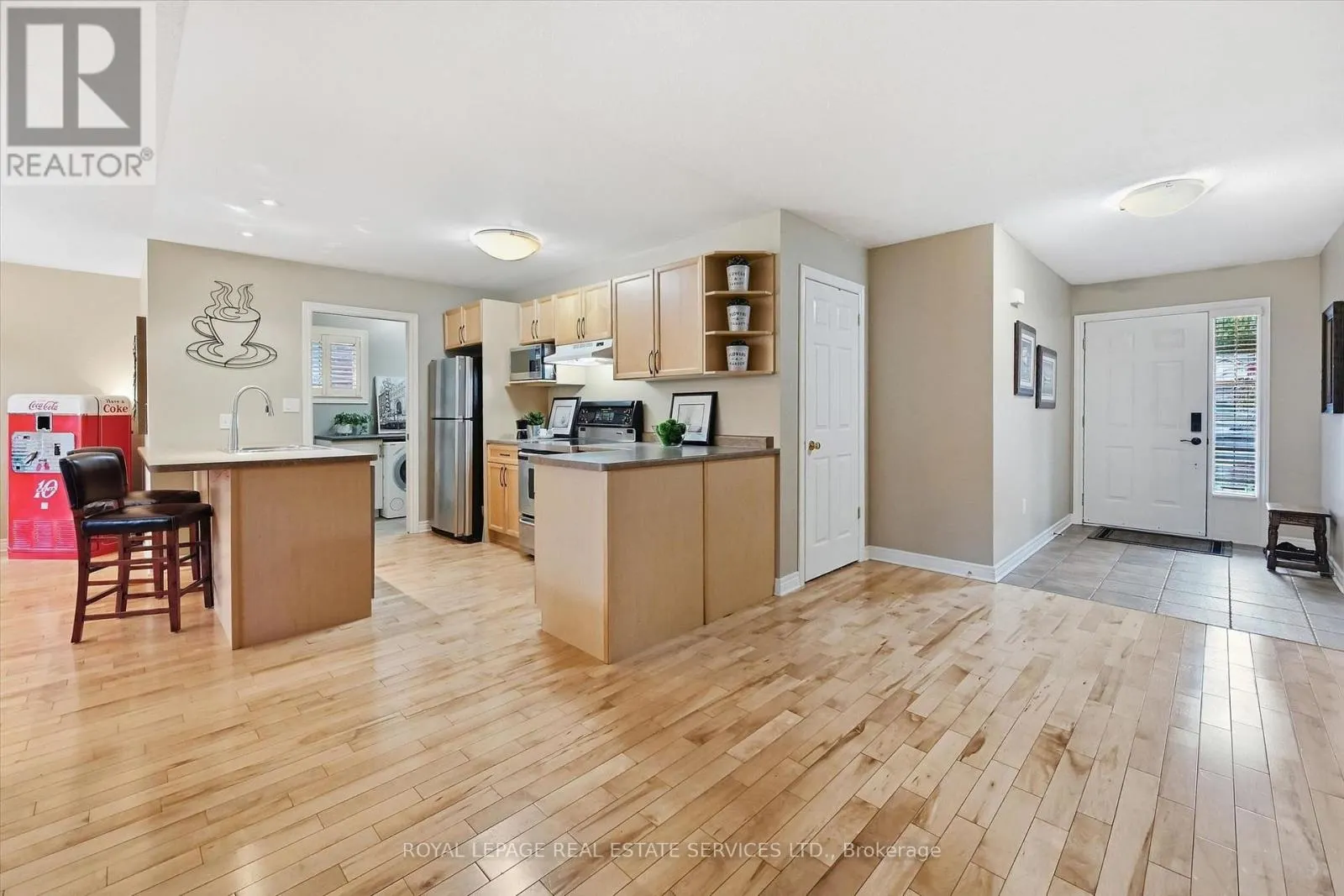 44 THOROLD AVENUE