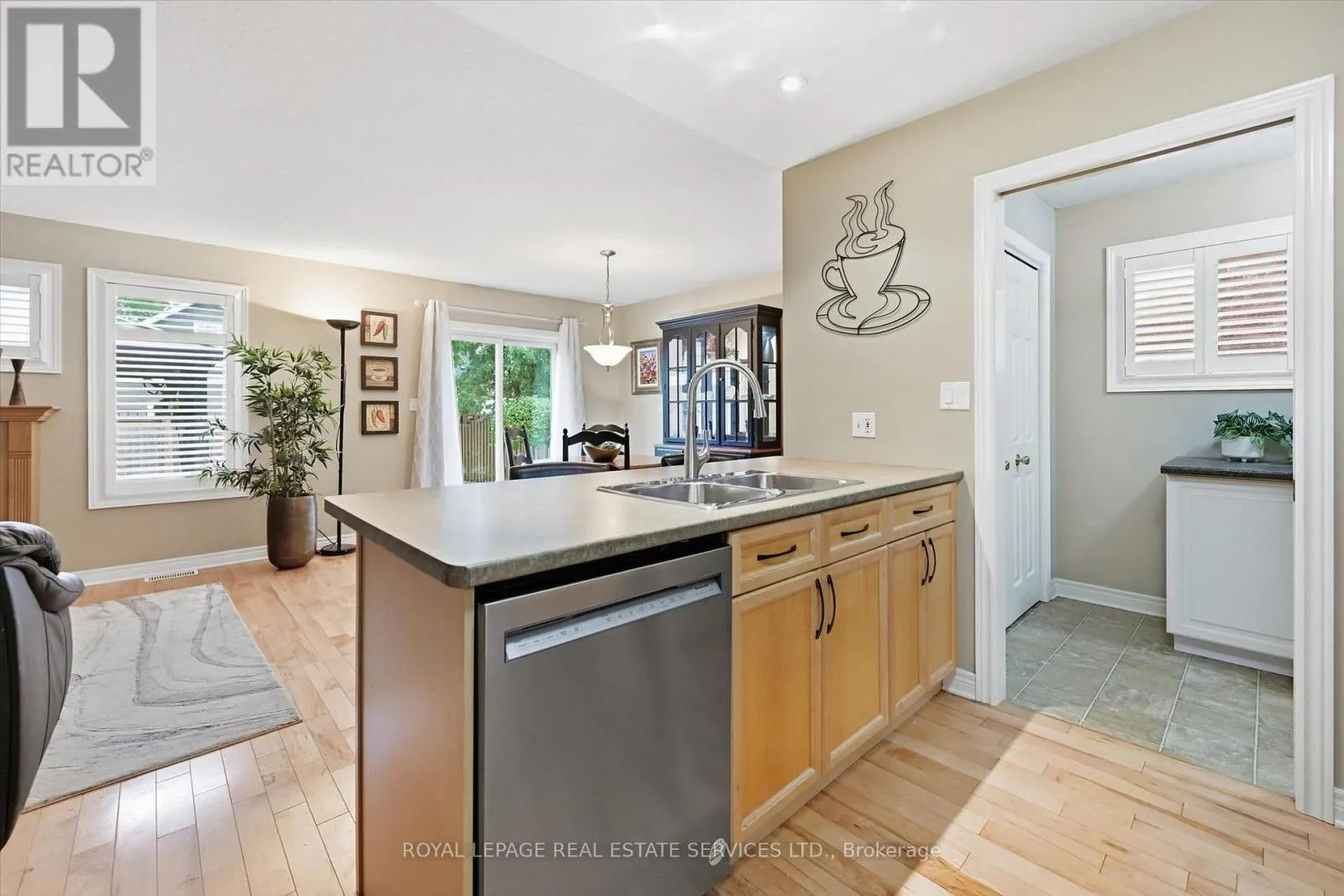 44 THOROLD AVENUE