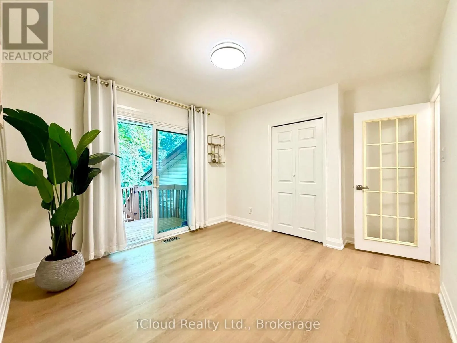 119 DIXON STREET
