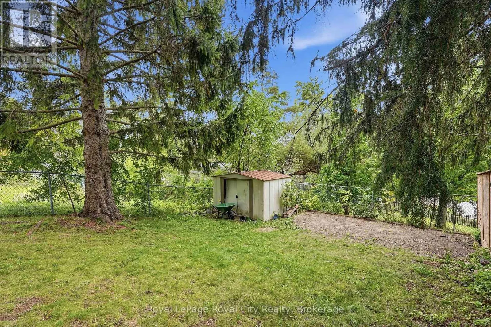 UPPER - 37 MCILWRAITH CRESCENT #UPPER