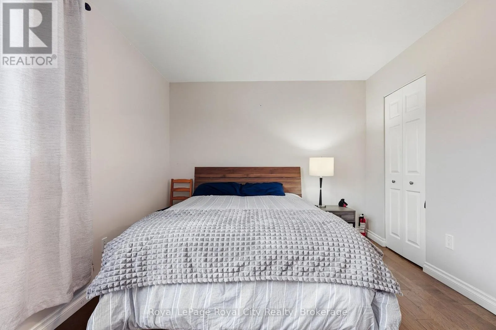 UPPER - 37 MCILWRAITH CRESCENT #UPPER