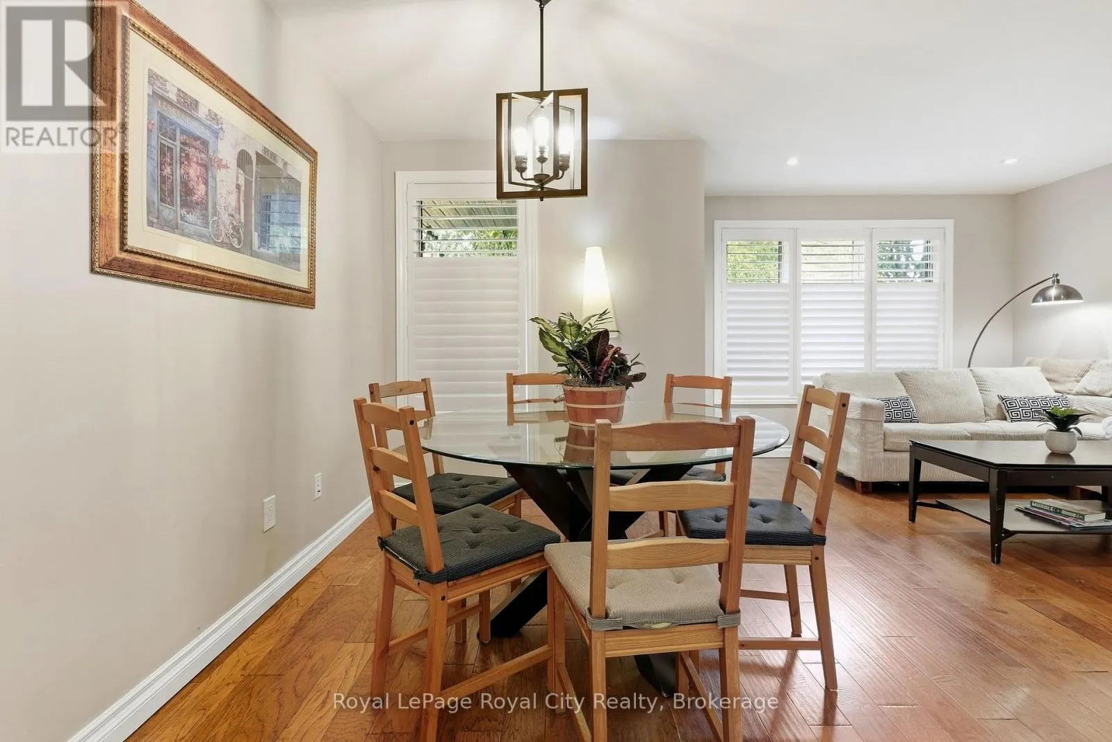 UPPER - 37 MCILWRAITH CRESCENT #UPPER