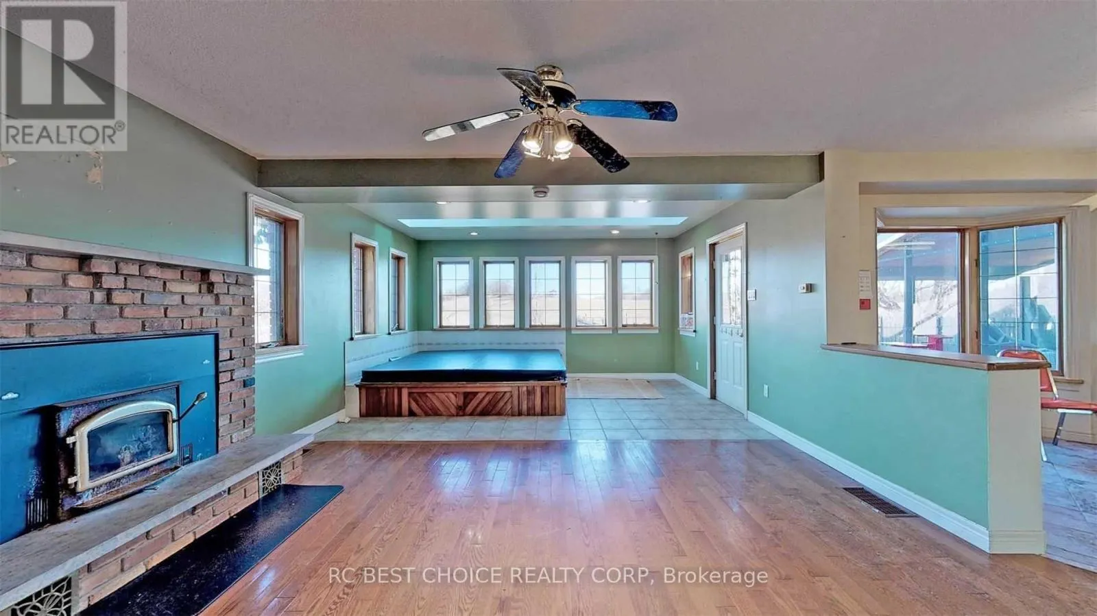 571 HICKORY BEACH ROAD