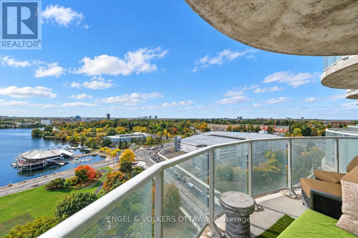 1507 - 805 CARLING AVENUE