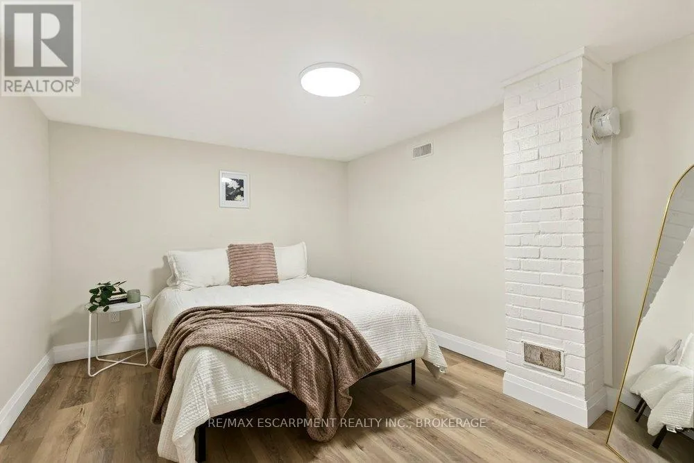 95 CHETWOOD STREET