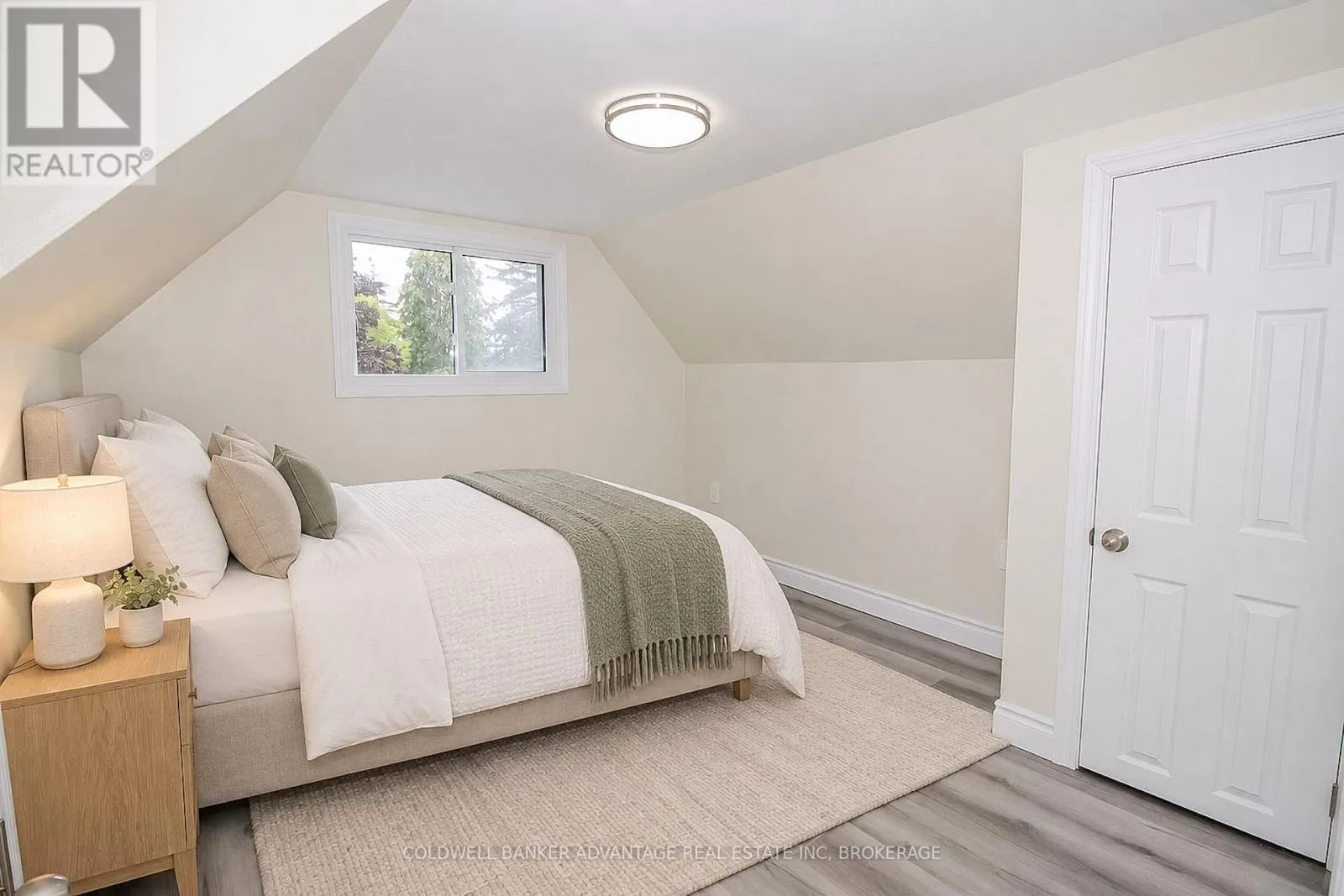 378 THOROLD ROAD