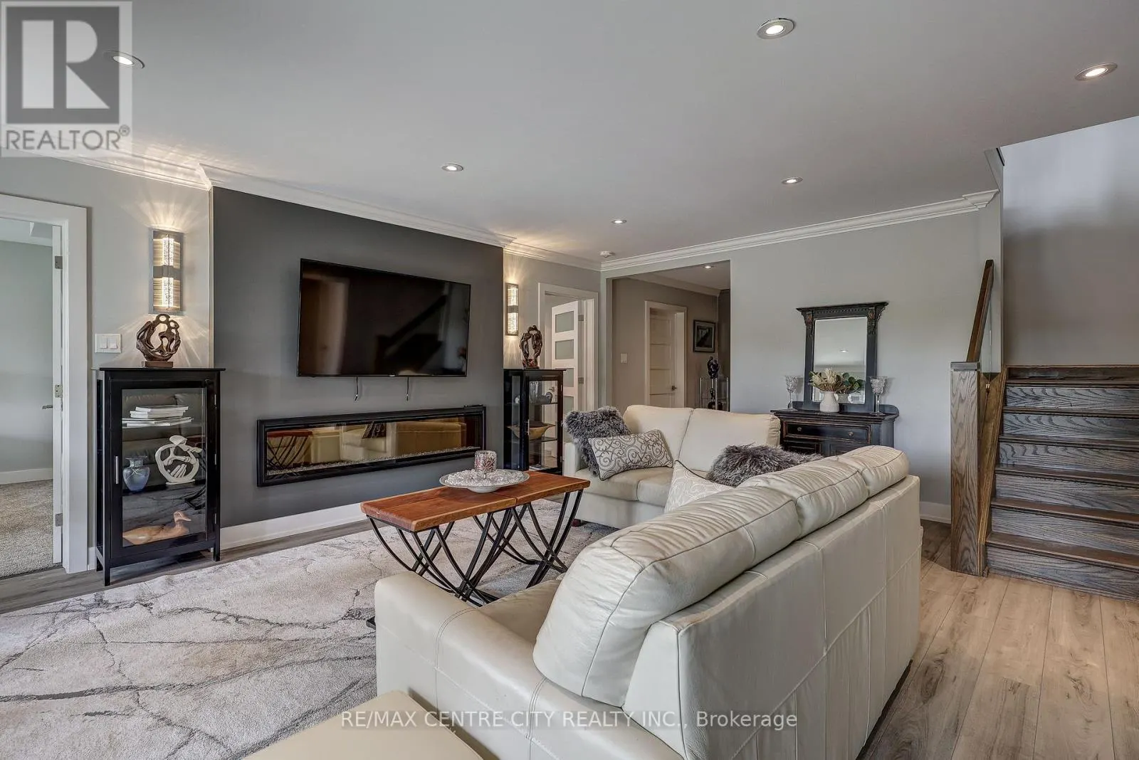 151 ROBIN RIDGE DRIVE