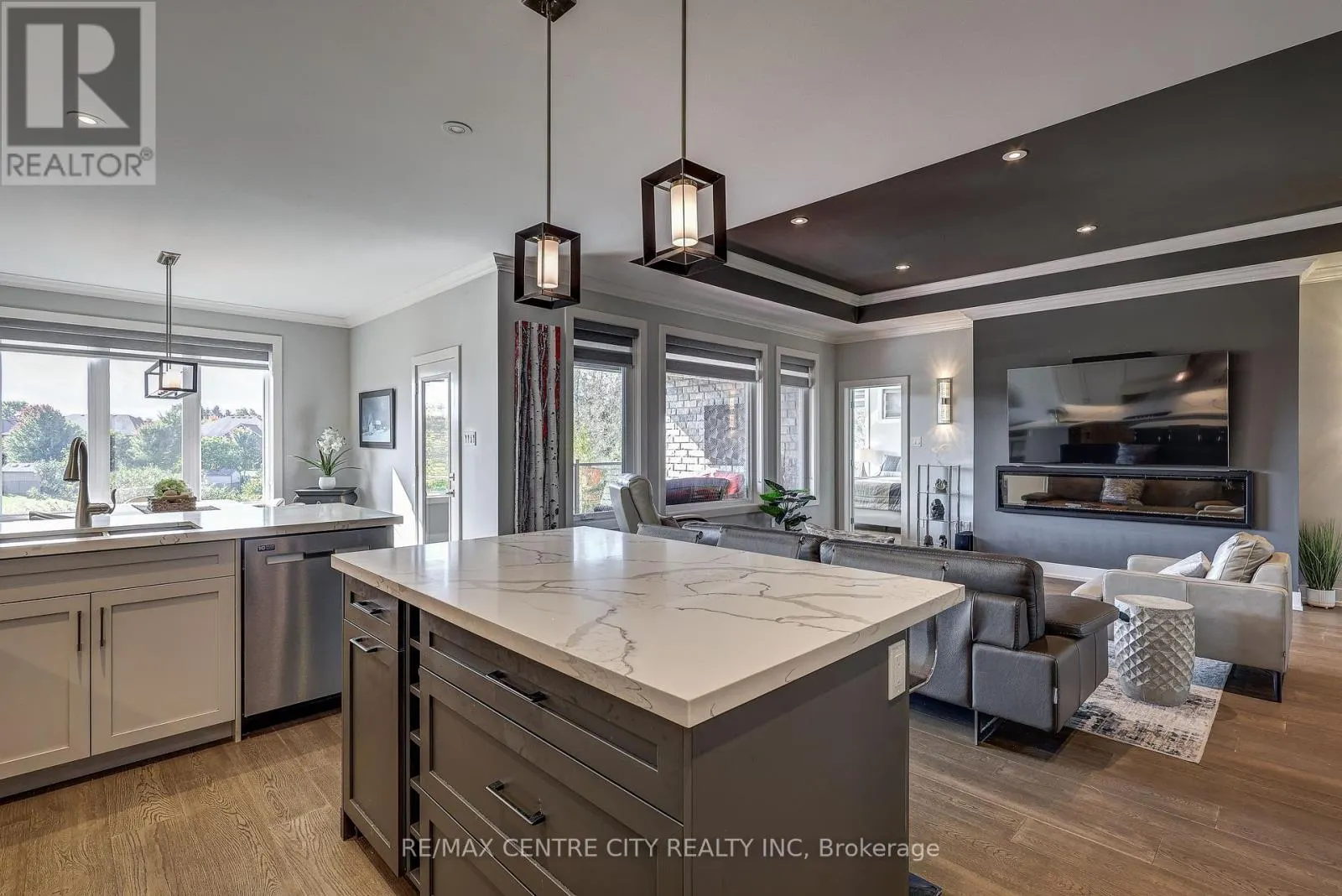 151 ROBIN RIDGE DRIVE