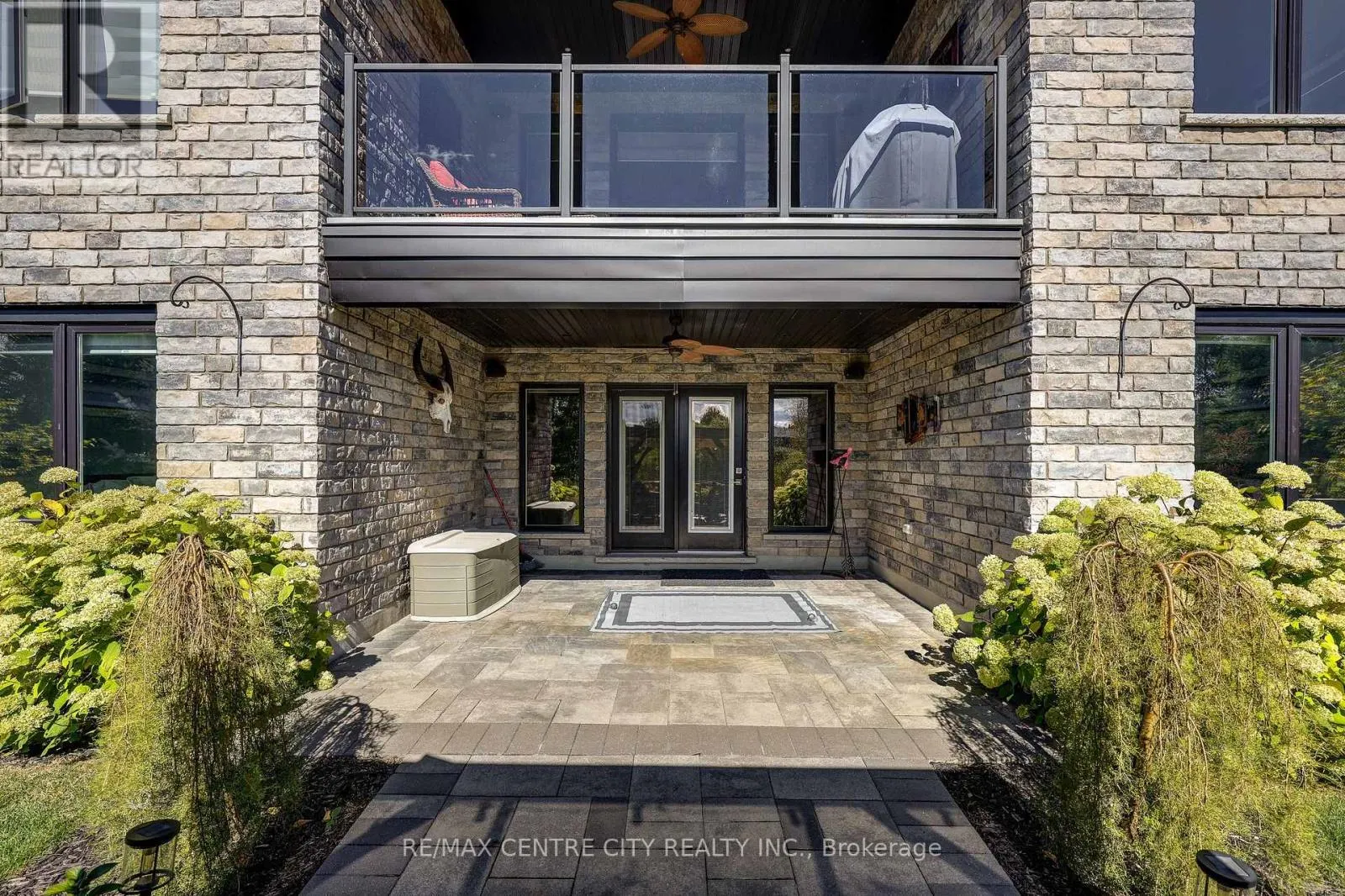 151 ROBIN RIDGE DRIVE