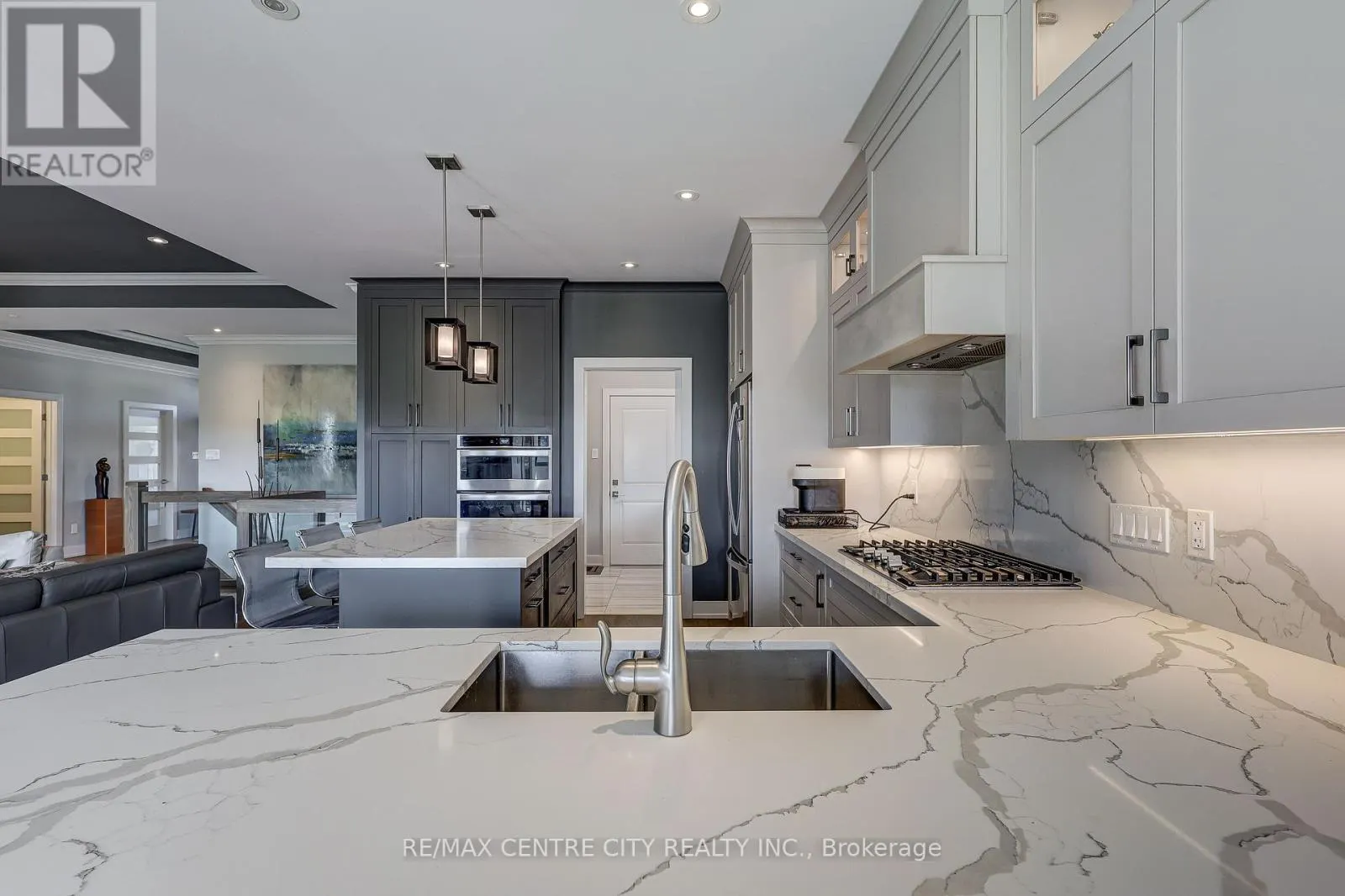 151 ROBIN RIDGE DRIVE