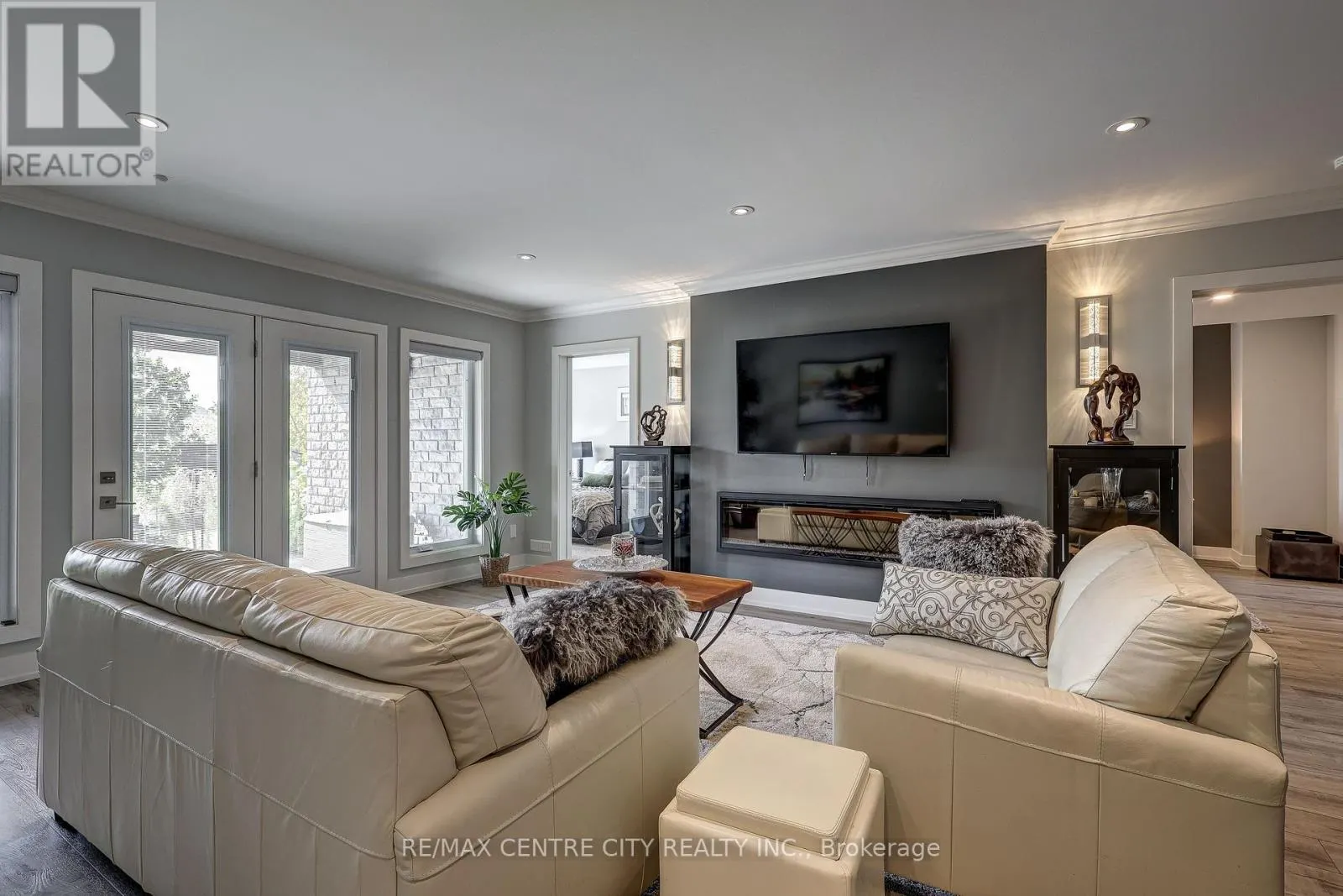 151 ROBIN RIDGE DRIVE