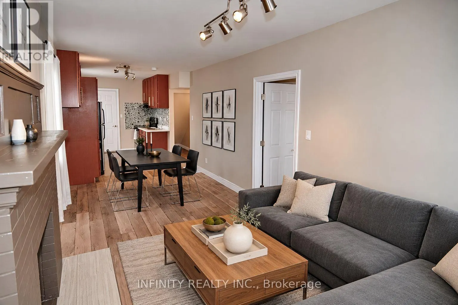 UNIT #2 - 423 WELLINGTON AVENUE #Unit #2
