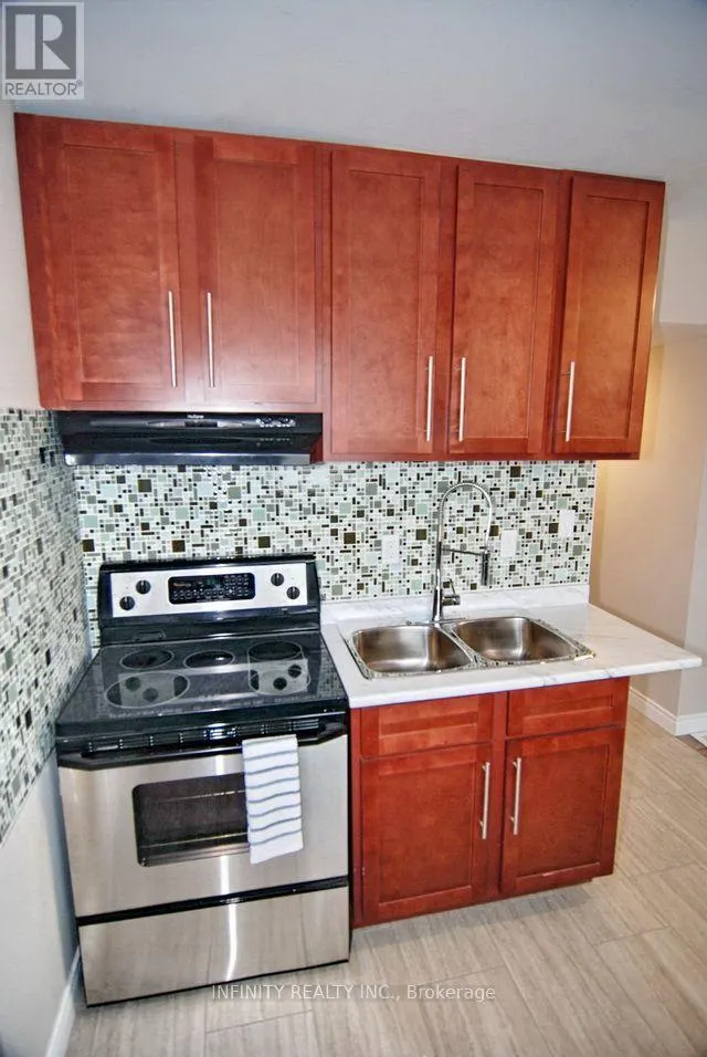UNIT #2 - 423 WELLINGTON AVENUE #Unit #2