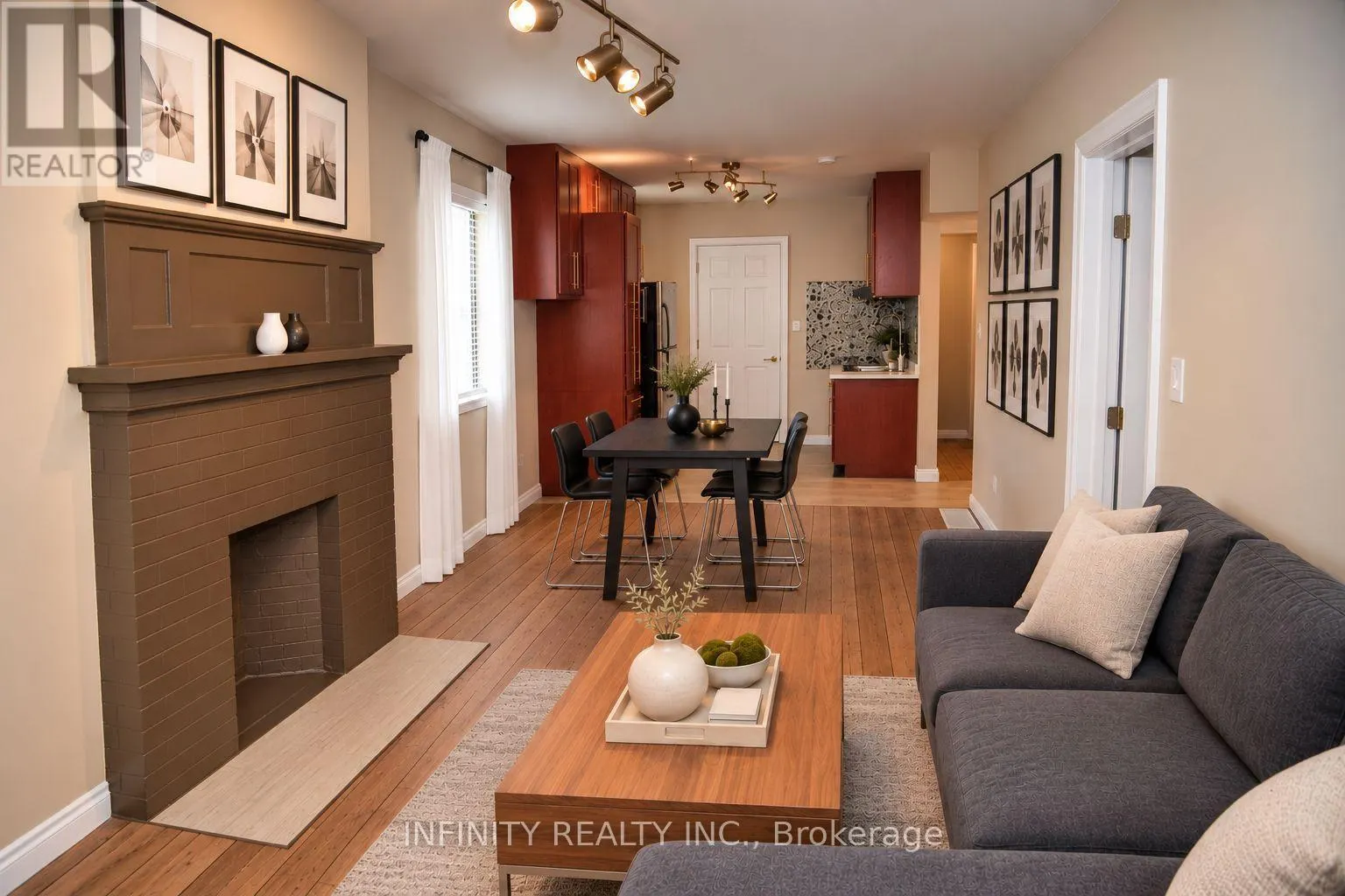 UNIT #2 - 423 WELLINGTON AVENUE #Unit #2