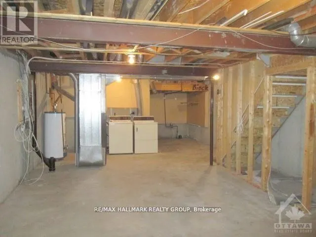 - - 84 PADDINGTON PRIVATE