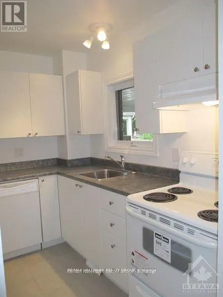 - - 84 PADDINGTON PRIVATE