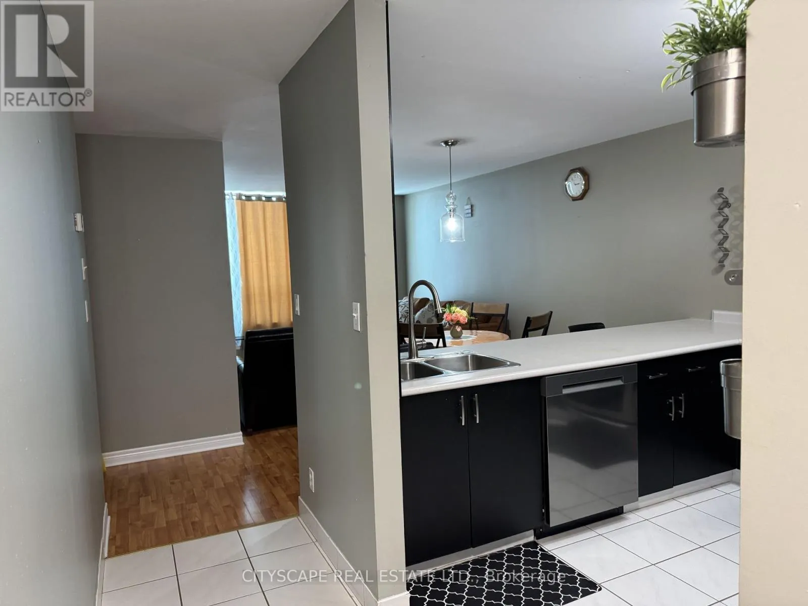 5F - 540 OUELLETTE AVENUE