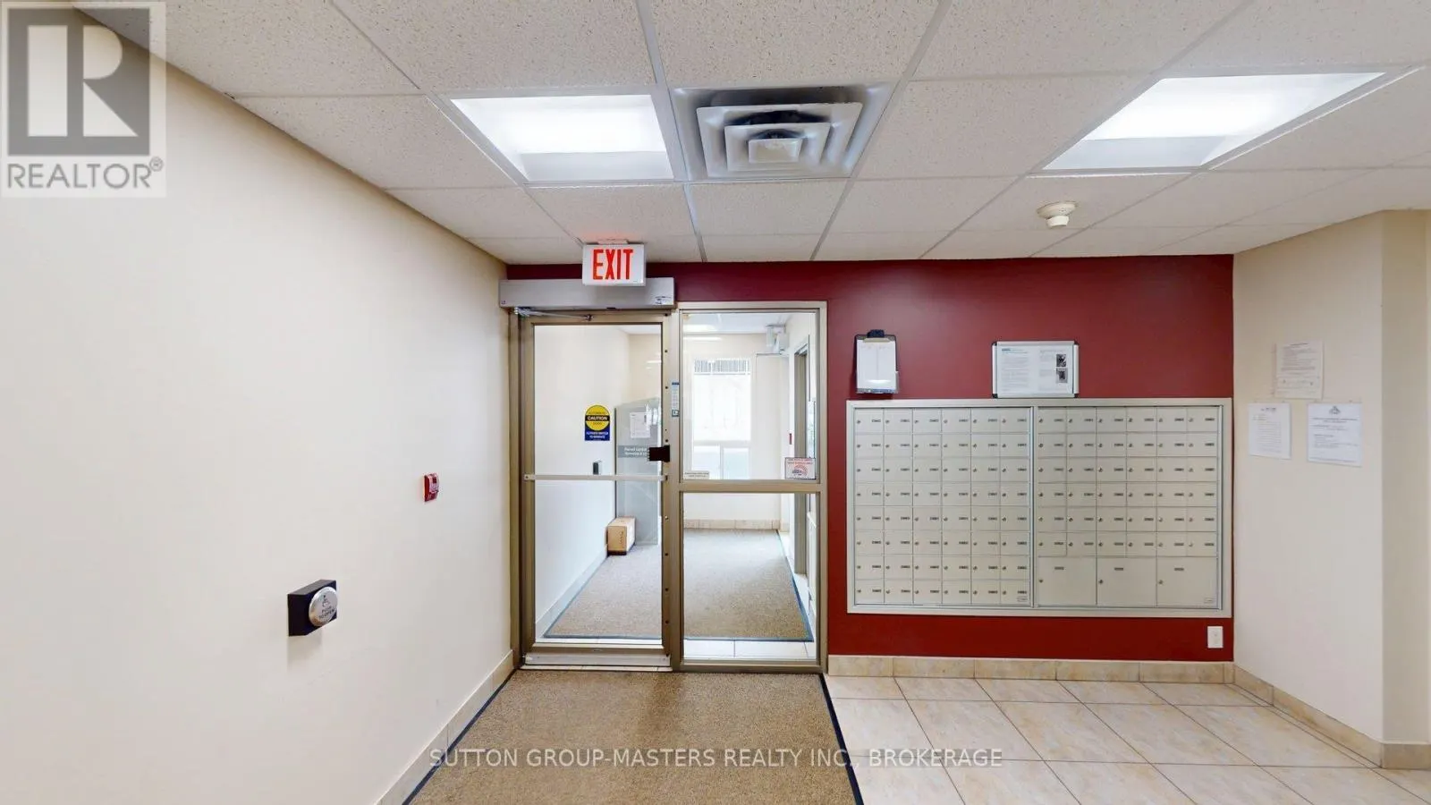 101 - 350 WELLINGTON STREET #101