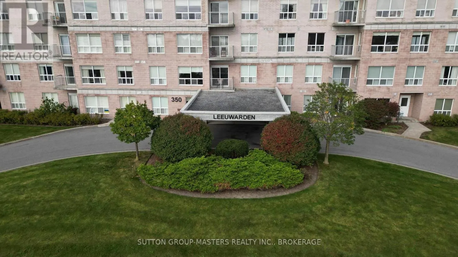101 - 350 WELLINGTON STREET #101