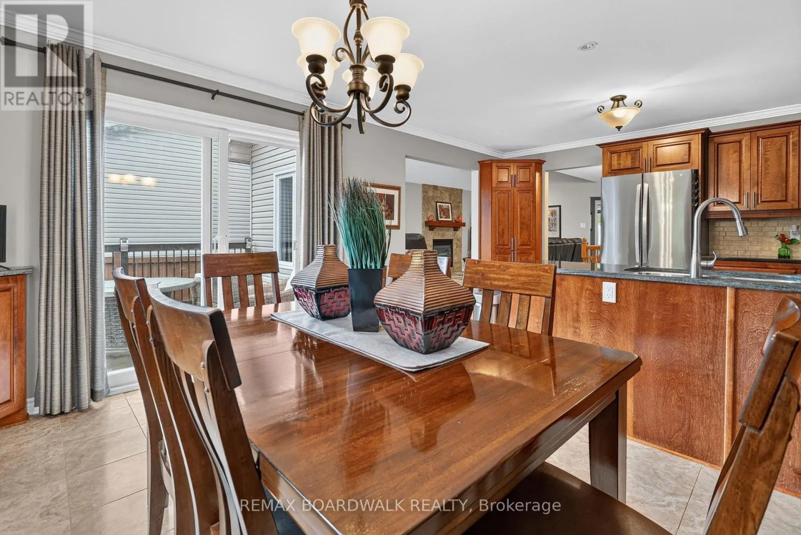 35 HONORE CRESCENT