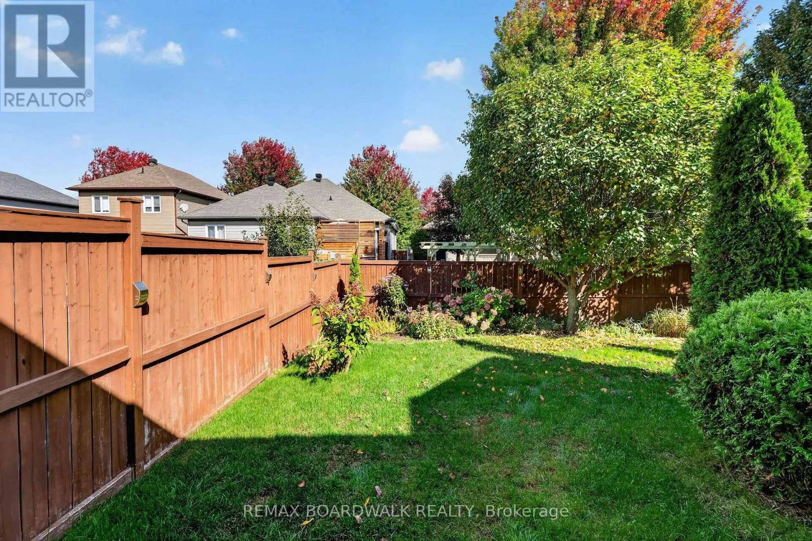 35 HONORE CRESCENT