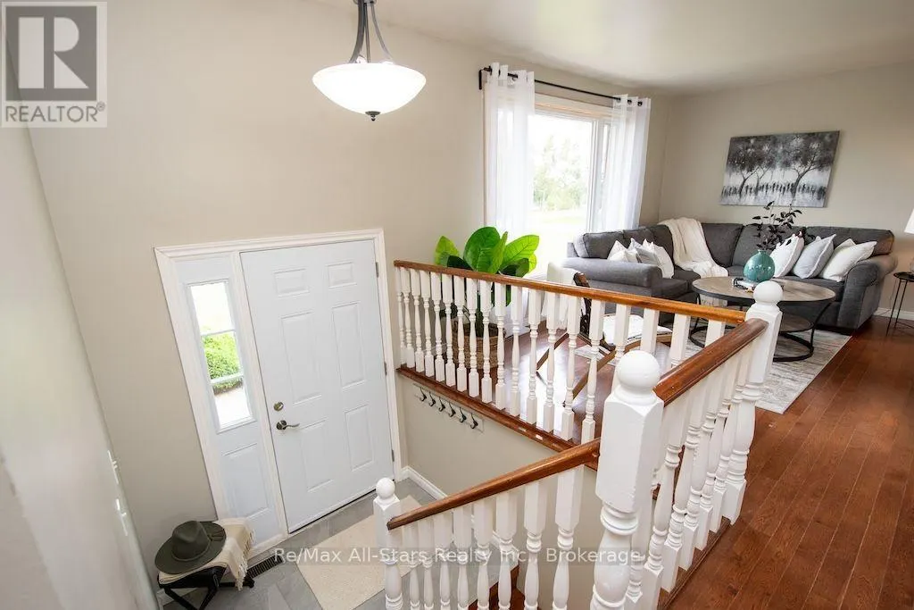 530 CENTRELINE ROAD