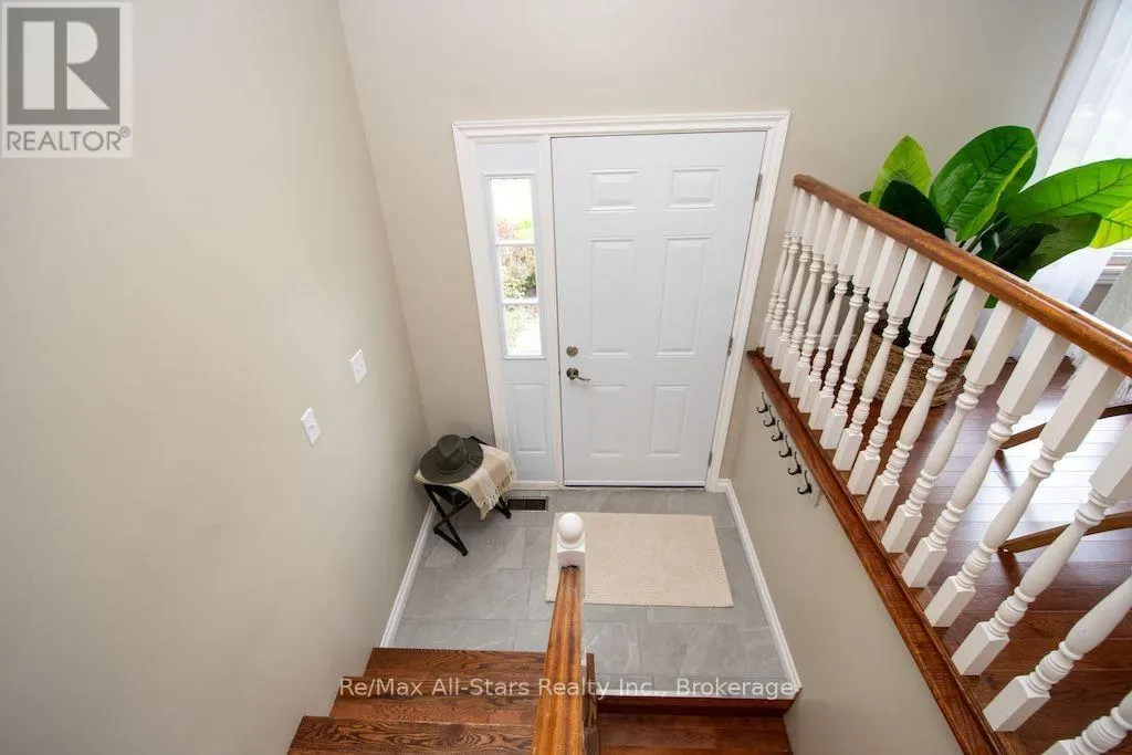 530 CENTRELINE ROAD