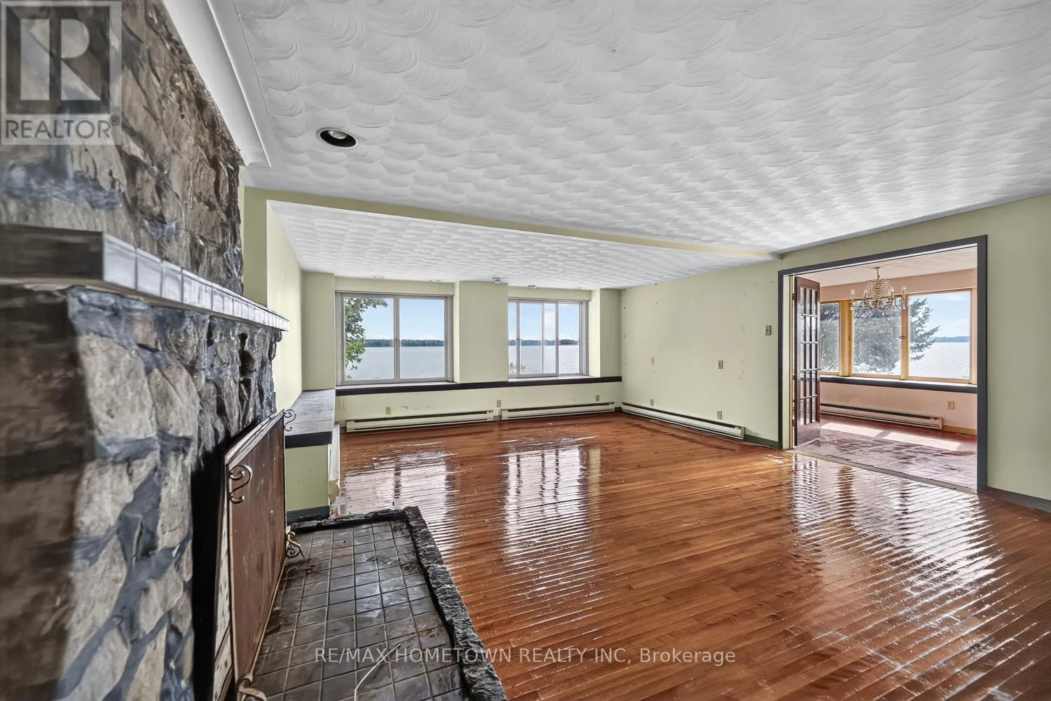 25 VANSTON ROAD