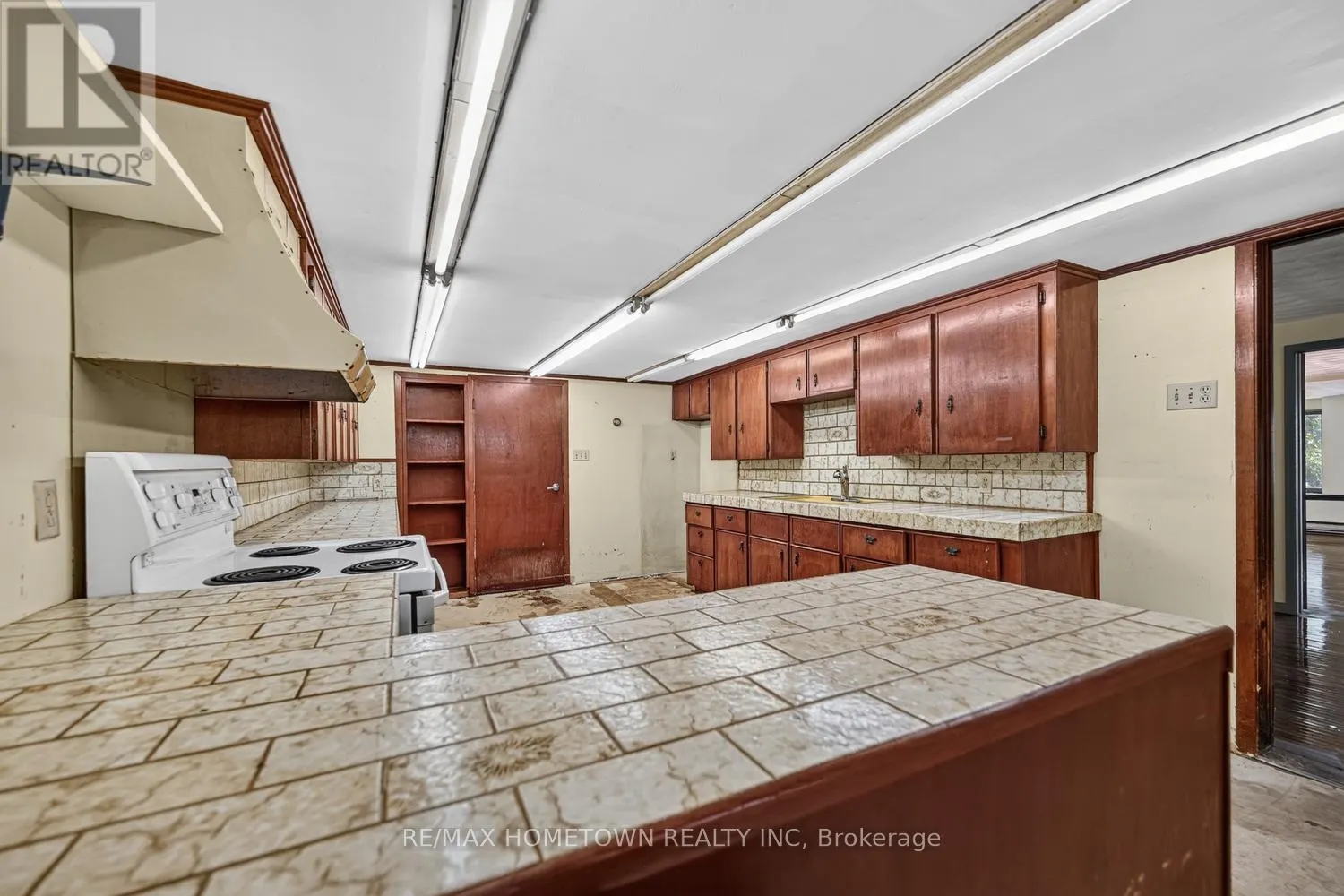 25 VANSTON ROAD