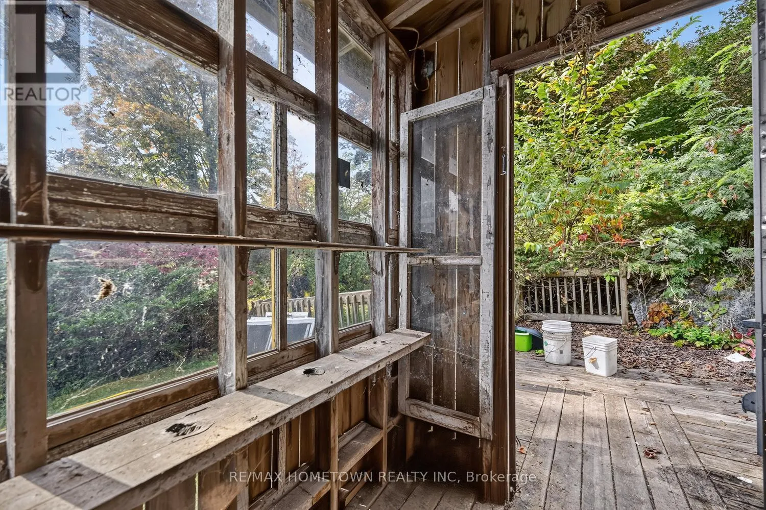25 VANSTON ROAD