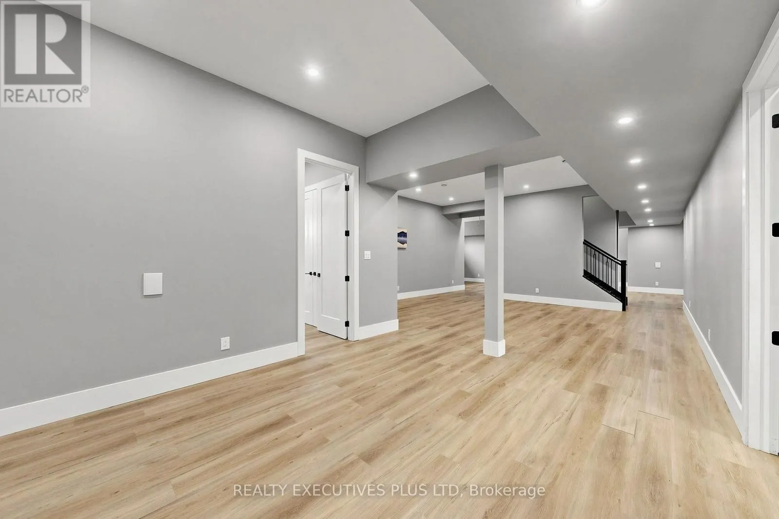 16 CAMBRAY ROAD