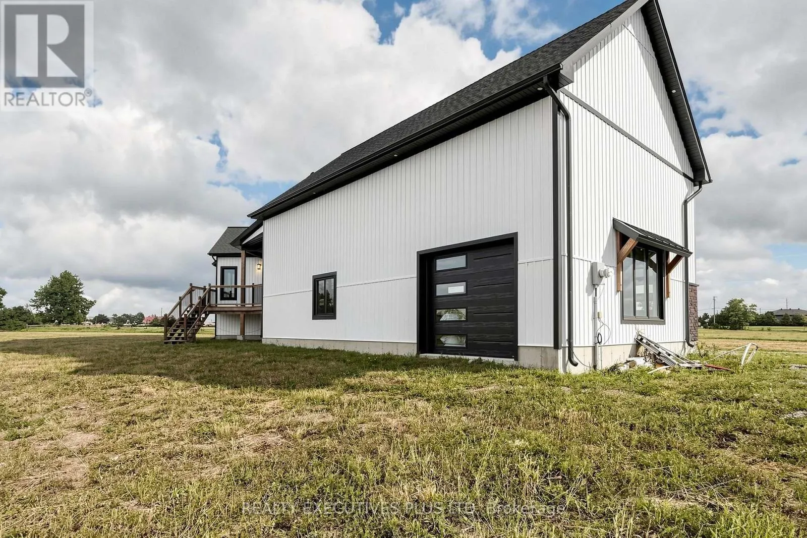 16 CAMBRAY ROAD