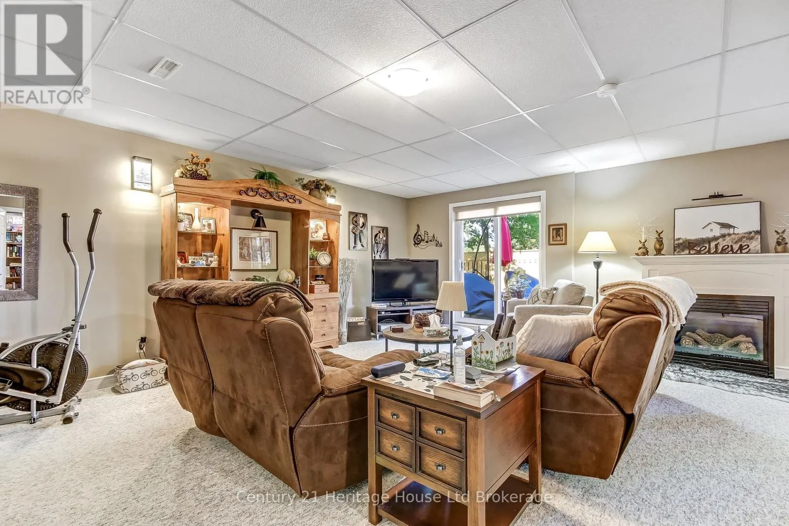 1 - 19 ANDERSON STREET #1