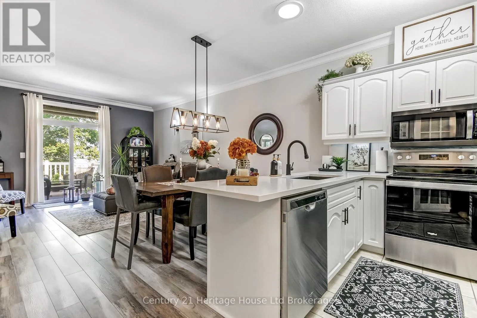 1 - 19 ANDERSON STREET #1