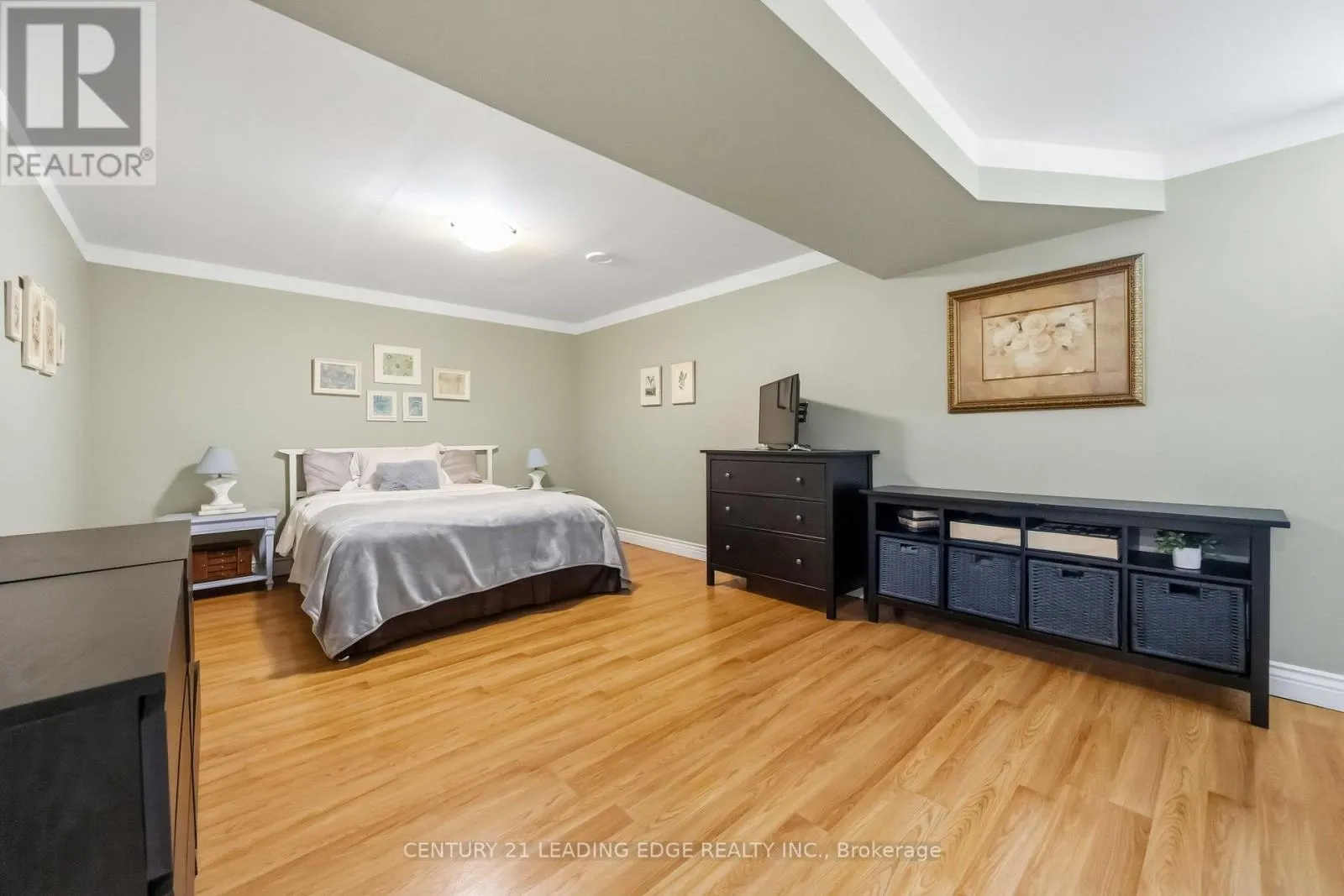 12 WARD DRIVE