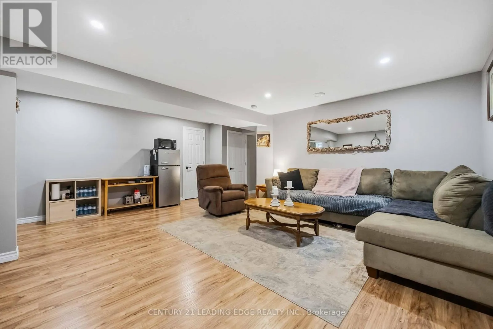 12 WARD DRIVE