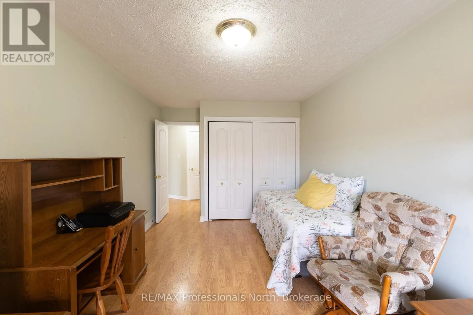204 - 35 DAIRY LANE W #204