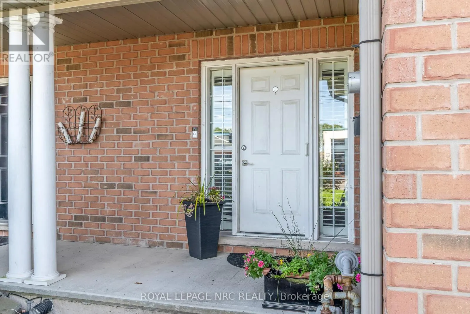 31 THOROLD ROAD E