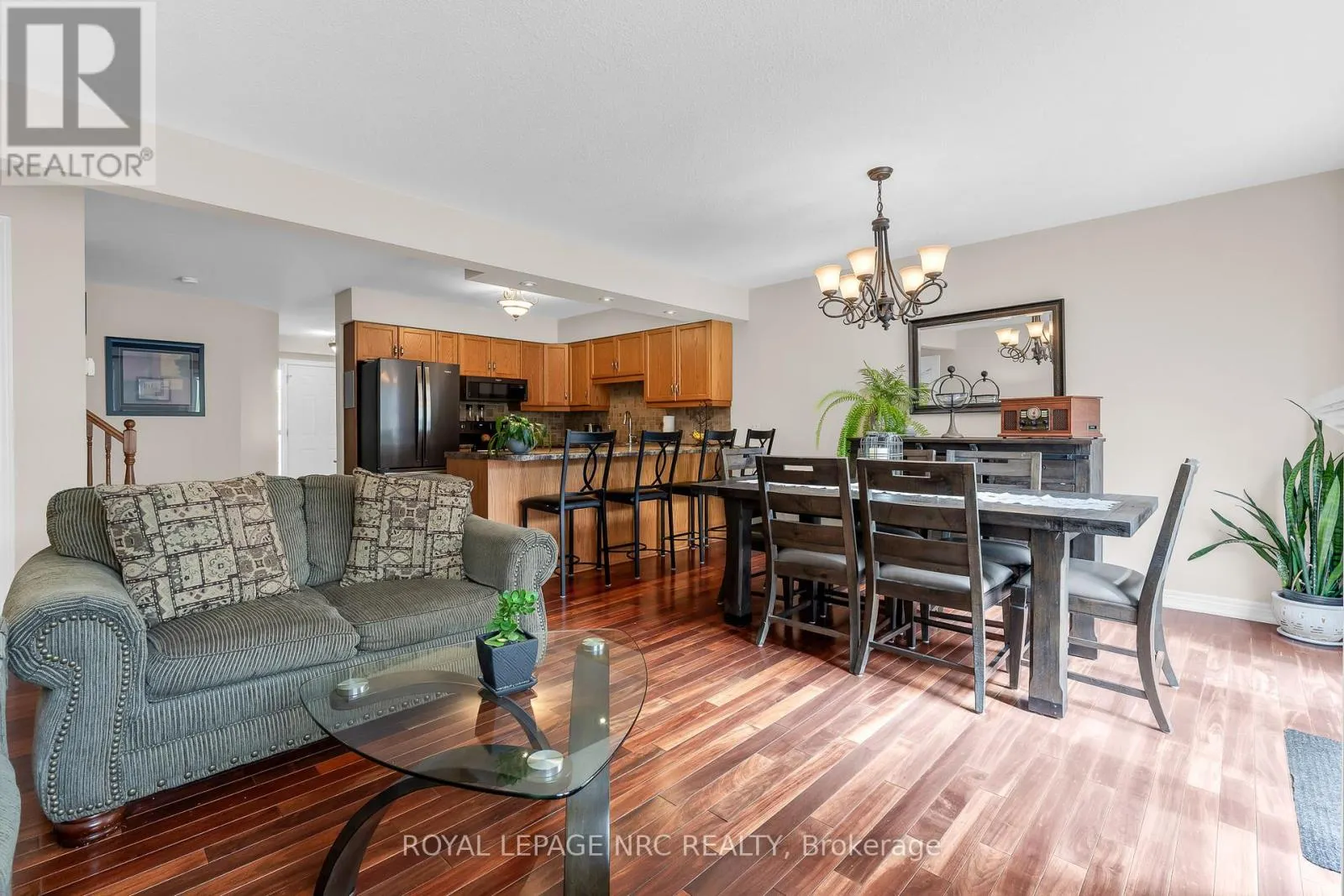 31 THOROLD ROAD E