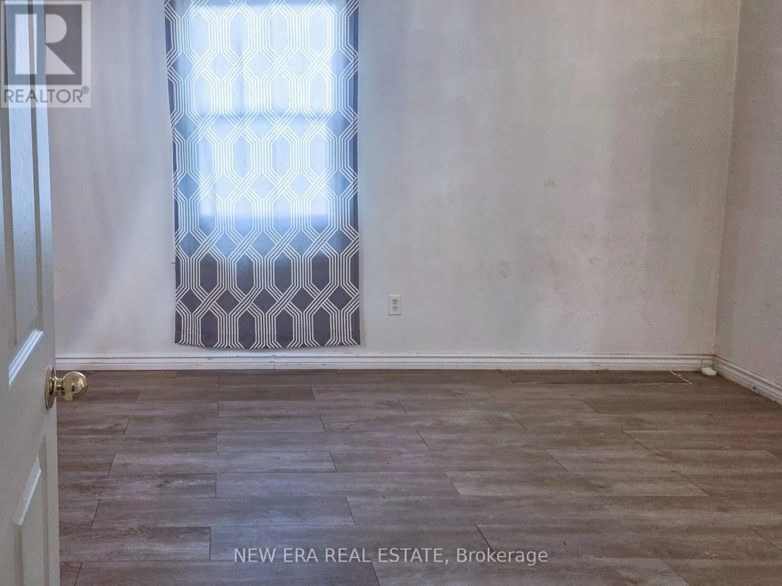 212 NIAGARA STREET