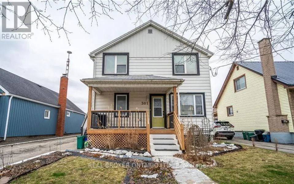 UPPER - 301 WALLACE AVE AVENUE S