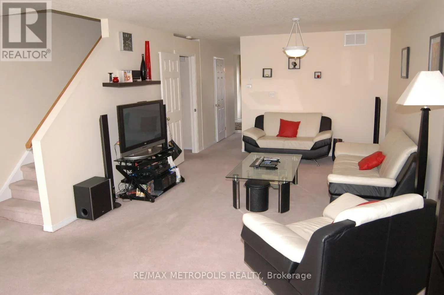 C17 - 619 WILD GINGER AVENUE