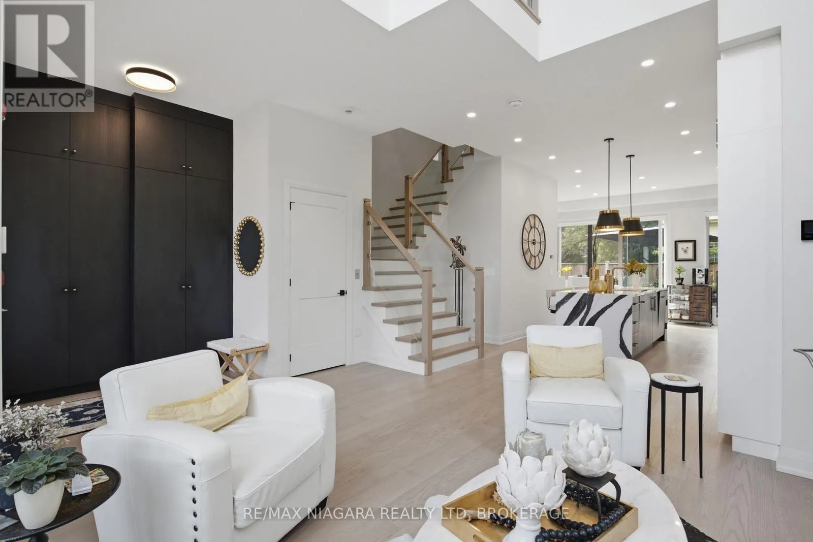1 - 1397 YORK ROAD #1